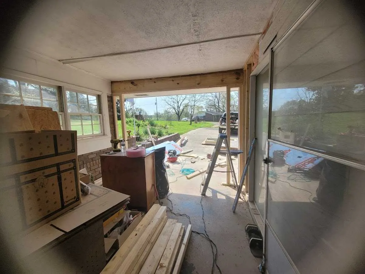 Air movers and dehumidifier for Water Mitigation Services in Cortez